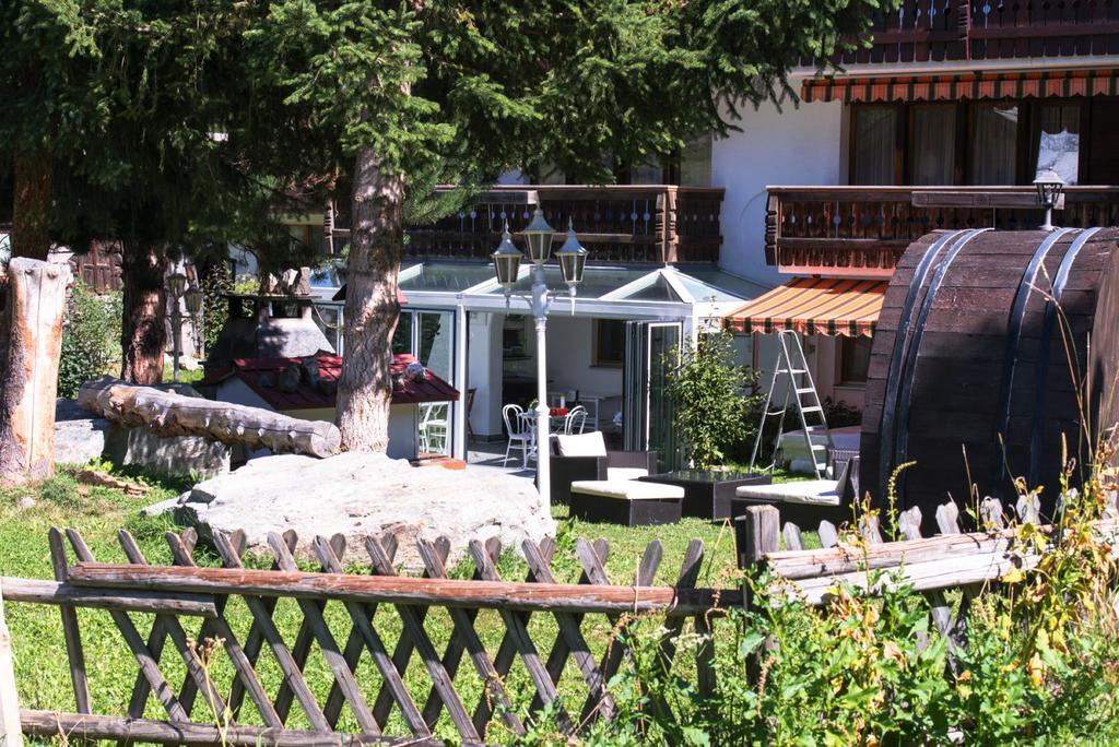 Bed & Breakfast Bijou Zermatt Bagian luar foto