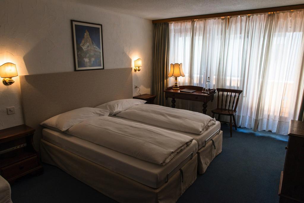 Bed & Breakfast Bijou Zermatt Bagian luar foto