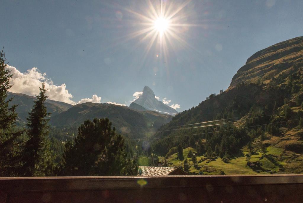 Bed & Breakfast Bijou Zermatt Bagian luar foto